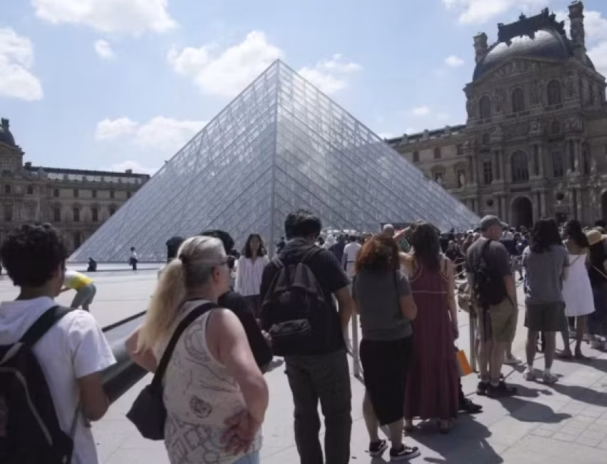 louvre-700x430